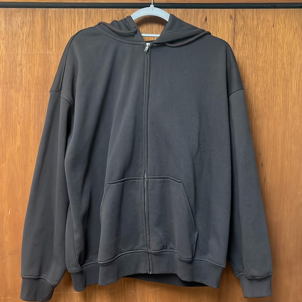 H&M Women’s Zip-Up Sweater
